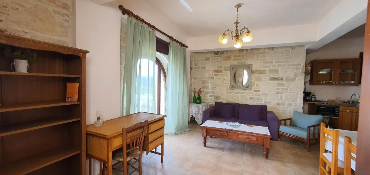 Aelia Apartment Kamilari Luaran gambar
