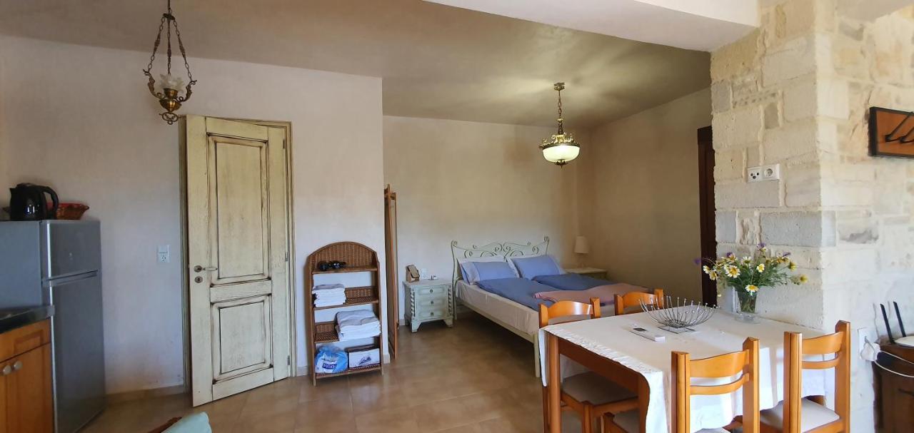 Aelia Apartment Kamilari Luaran gambar